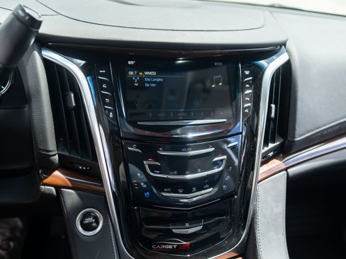 Used 2019 Cadillac Escalade ESV Premium Luxury AWD/4WD image 30