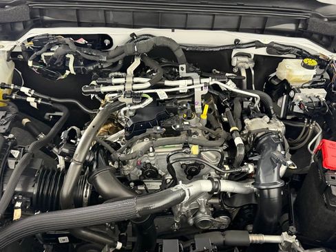 Used 2025 Ford Bronco Big Bend image 36