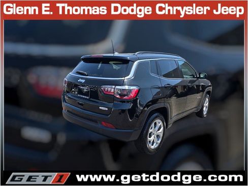 Certified 2024 Jeep Compass Latitude AWD/4WD image 9
