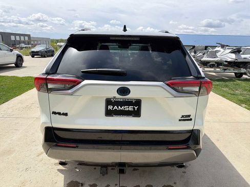 Used 2021 Toyota RAV4 XSE AWD/4WD image 5