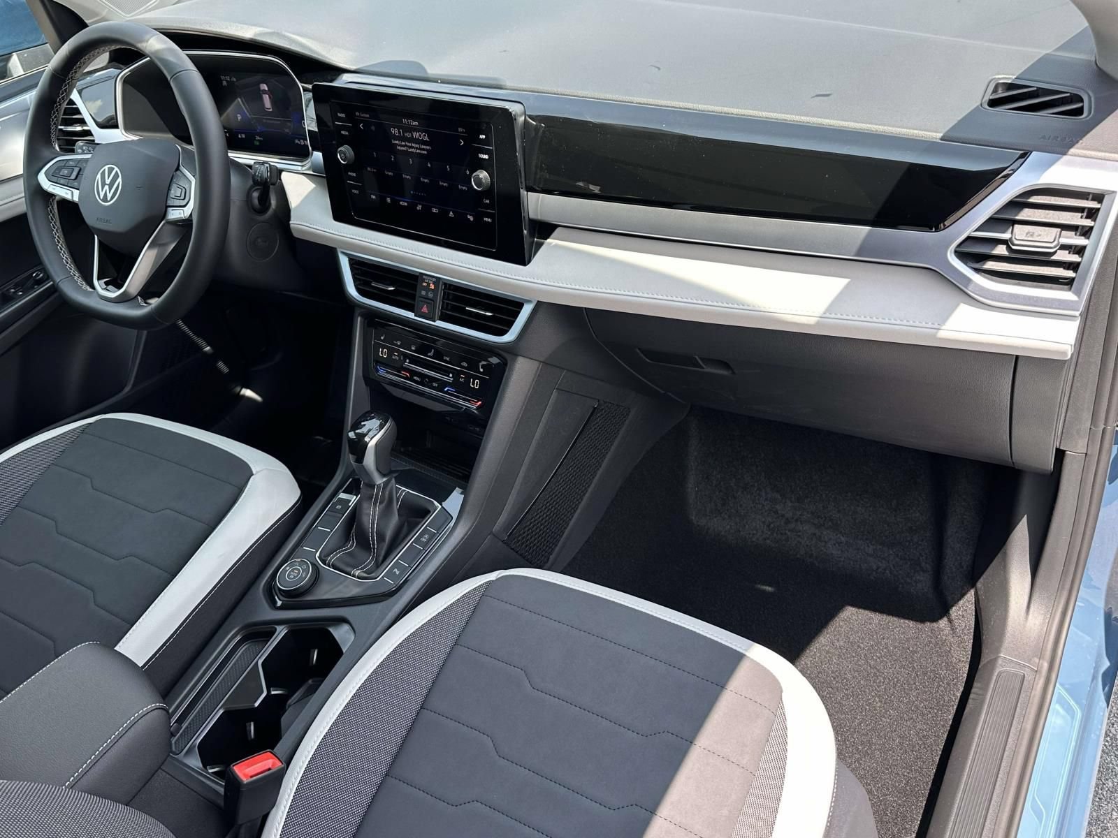 New 2026 Volkswagen Taos SE AWD/4WD image 12