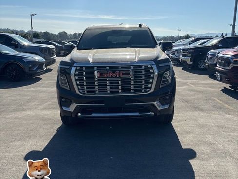 Used 2025 GMC Yukon XL Denali w/ Denali Reserve Package AWD/4WD image 1