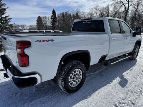 Used 2023 Chevrolet Silverado 2500 LT w/ Fleet Comfort Package AWD/4WD image 10