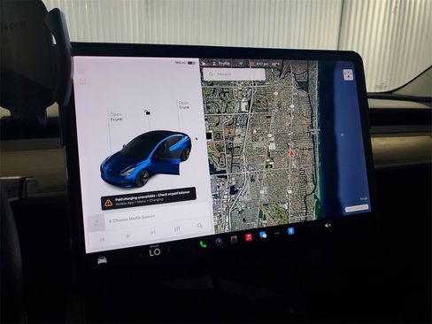 Used 2021 Tesla Model 3 Long Range image 21