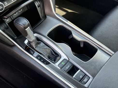 Certified 2021 Honda Accord LX image 24