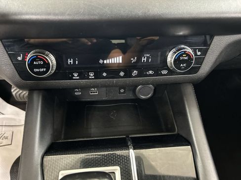 Used 2022 Mitsubishi Outlander SEL Black Edition AWD/4WD image 16