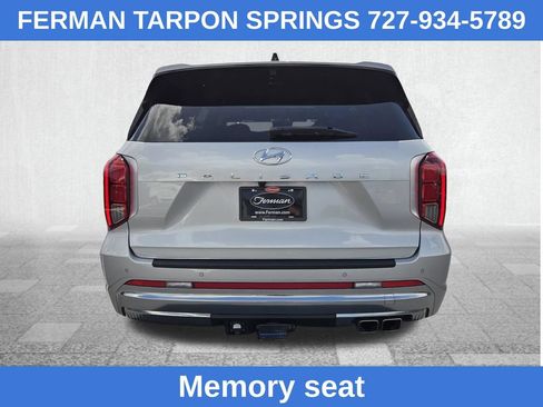 Used 2024 Hyundai Palisade Calligraphy FWD image 10