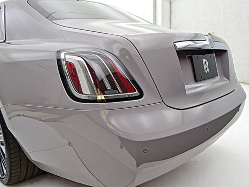 Used 2025 Rolls-Royce Ghost AWD/4WD image 8