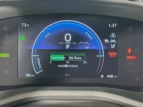 Used 2025 Toyota Camry SE image 12