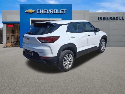 Used 2023 Chevrolet TrailBlazer LS AWD/4WD image 23