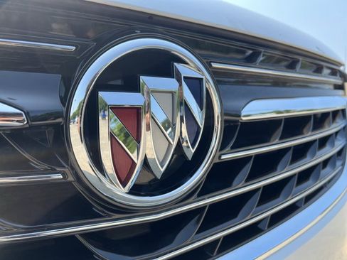 Used 2022 Buick Envision Preferred FWD image 31