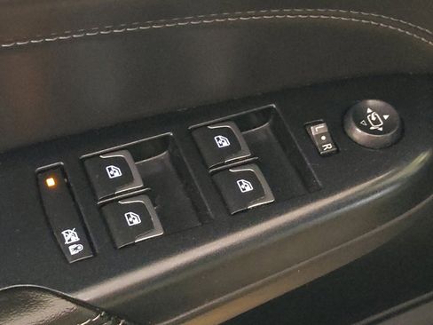 Used 2015 Cadillac SRX Premium image 27