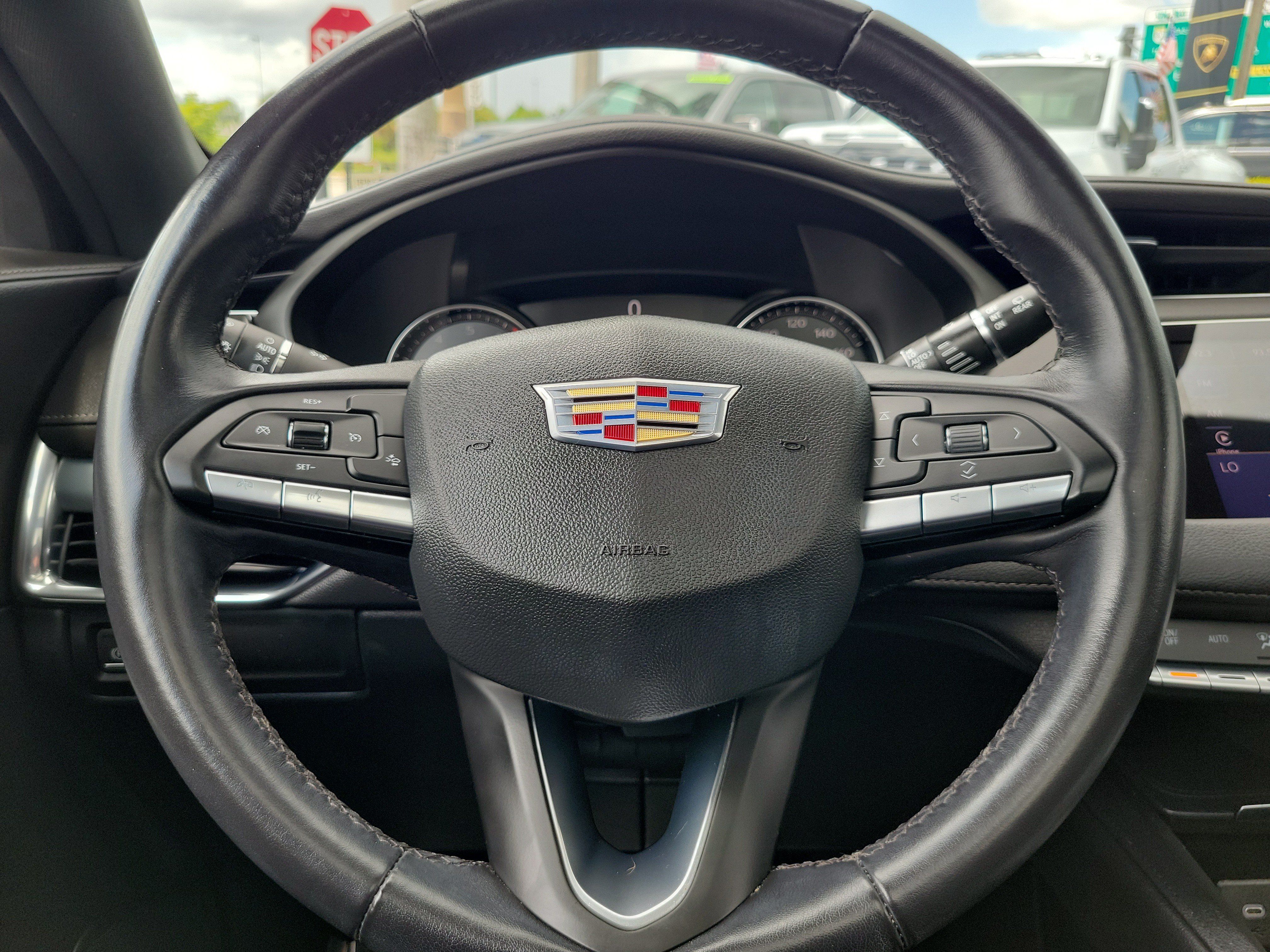 Used 2023 Cadillac XT4 Premium Luxury w/ Enhanced Visibility Package FWD image 21