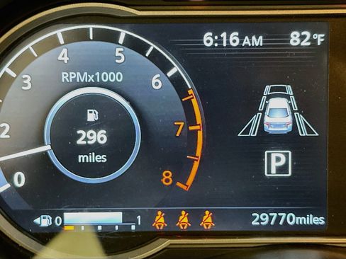 Used 2025 Nissan Versa SV FWD image 18