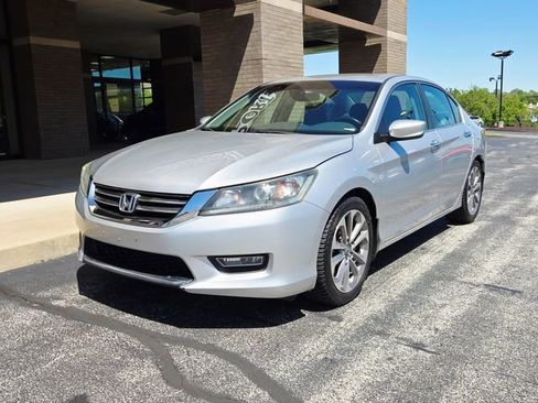 Used 2013 Honda Accord Sport image 3