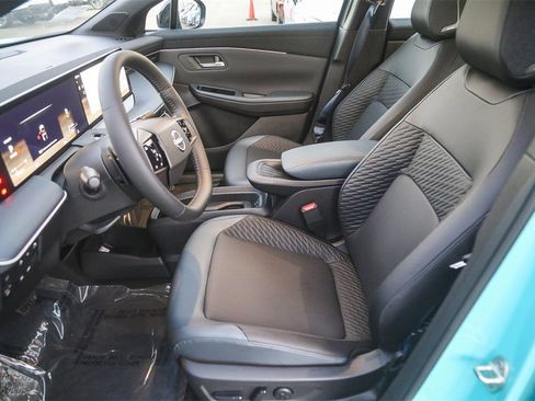 New 2026 Nissan Leaf Platinum+ image 17