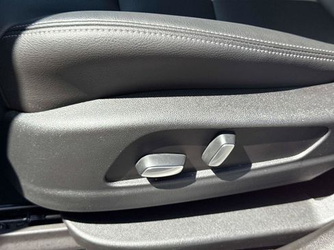 Used 2021 Cadillac XT6 Luxury image 25