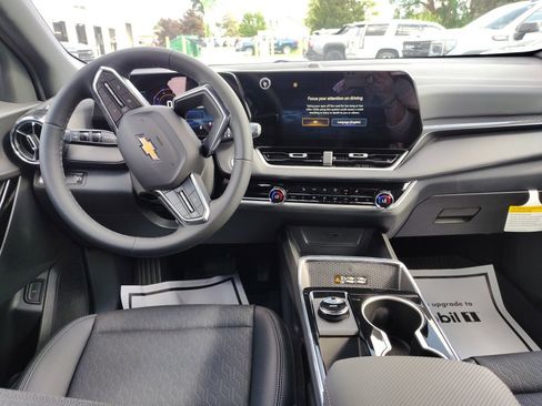 New 2026 Chevrolet Equinox LT w/ Convenience Package II image 10