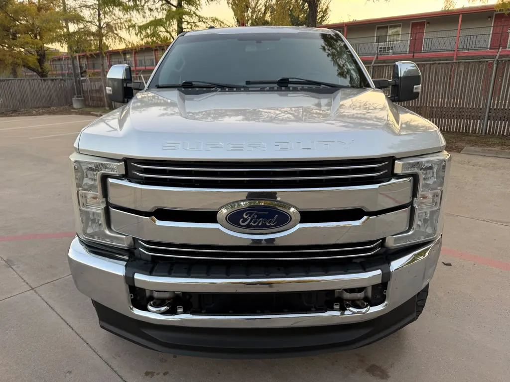 Used 2018 Ford F250 Lariat w/ Chrome Package AWD/4WD image 2