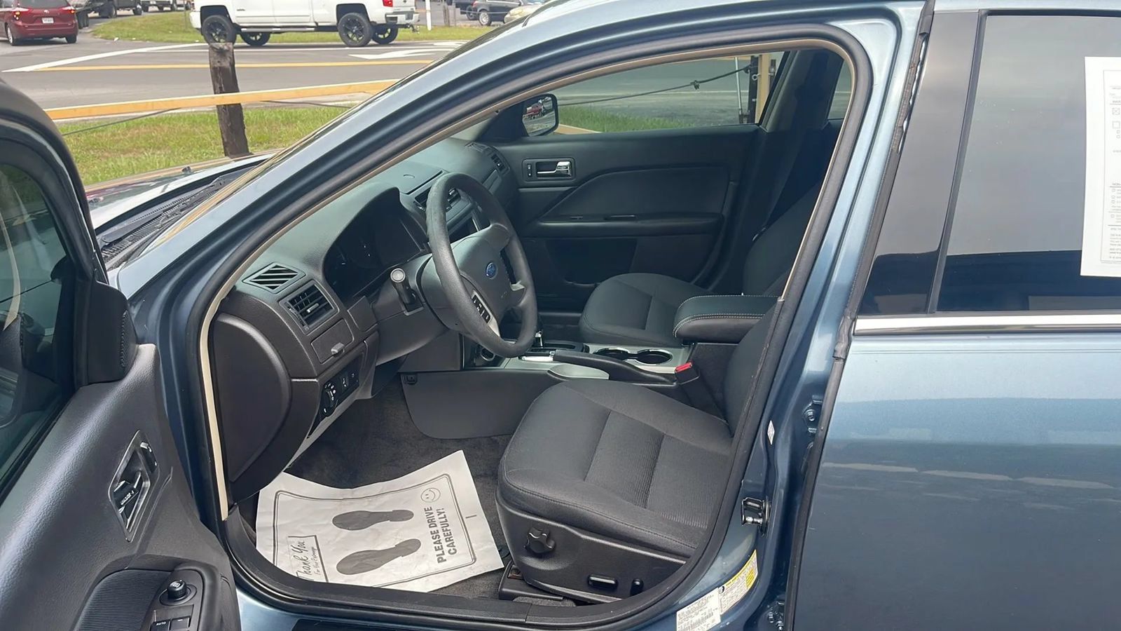 Used 2011 Ford Fusion SE FWD image 10