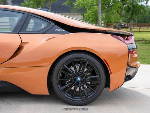 Used 2019 BMW i8 Coupe AWD/4WD image 5