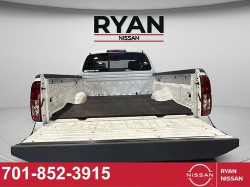 Used 2013 Nissan Frontier SV AWD/4WD image 31