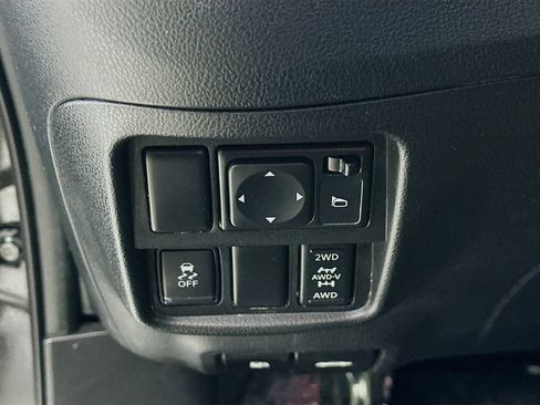 Used 2015 Nissan Juke SV image 15