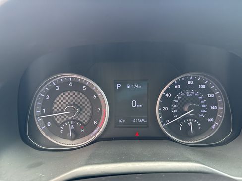Used 2020 Hyundai Elantra SE w/ Cargo Package (C1) FWD image 14