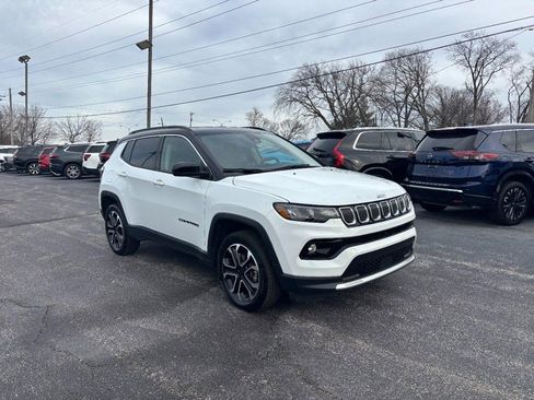 Used 2022 Jeep Compass Limited image 7