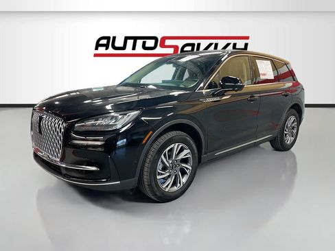 Used 2024 Lincoln Corsair AWD w/ Equipment Group 102A image 3