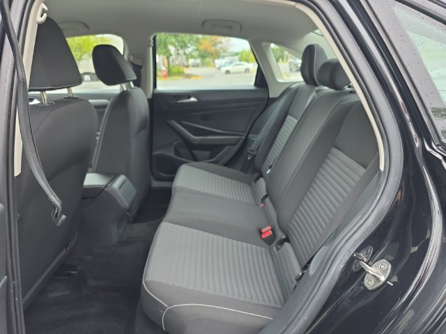 Certified 2023 Volkswagen Jetta S FWD image 22