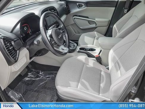Used 2024 Kia Soul EX FWD image 15