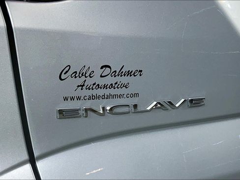 Used 2020 Buick Enclave Essence FWD image 29