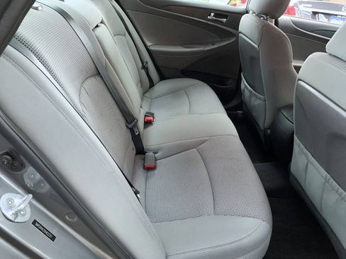 Used 2013 Hyundai Sonata GLS w/ Popular Equipment Pkg FWD image 11