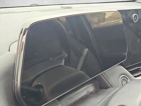 Used 2025 Chevrolet Equinox LT image 10