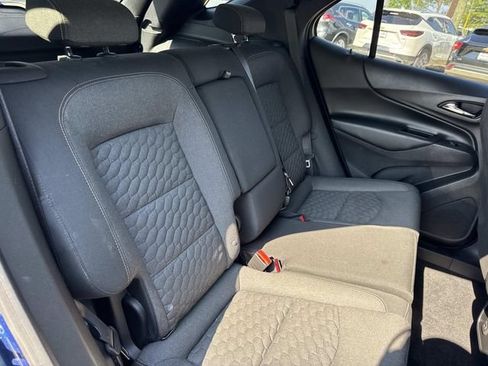 Used 2020 Chevrolet Equinox LT FWD image 12
