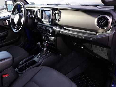 Used 2018 Jeep Wrangler Unlimited Sport S image 11
