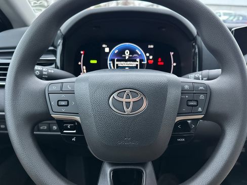 Used 2026 Toyota Camry LE image 22