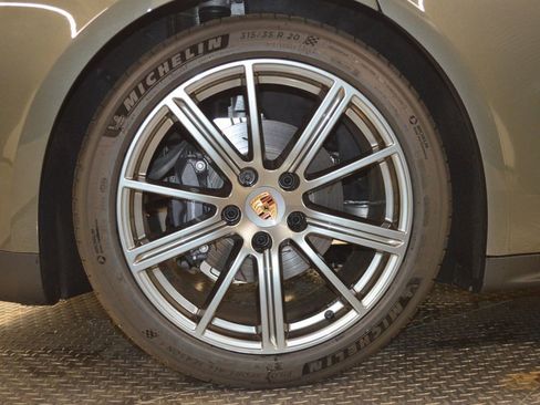 New 2026 Porsche Panamera image 13