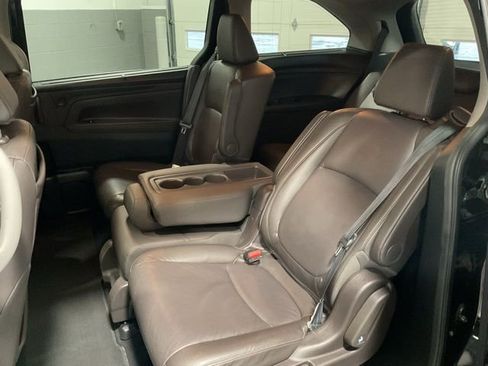 Used 2018 Honda Odyssey Touring image 19