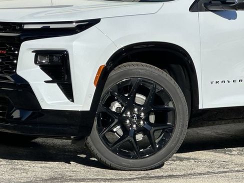 New 2026 Chevrolet Traverse RS image 9