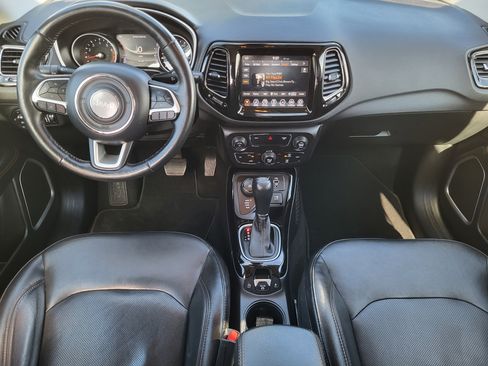 Used 2018 Jeep Compass Limited image 9