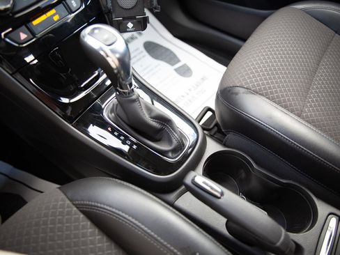 Used 2019 Buick Encore Preferred image 14