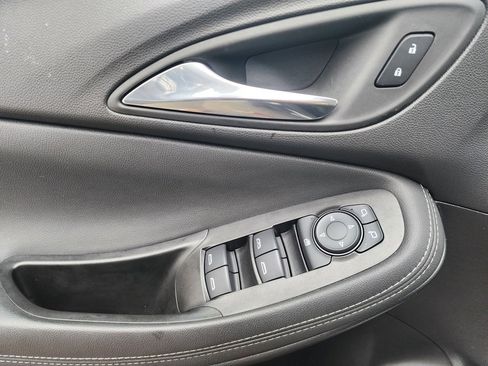 Used 2023 Buick Encore GX Preferred w/ Cold Weather Comfort Package image 18