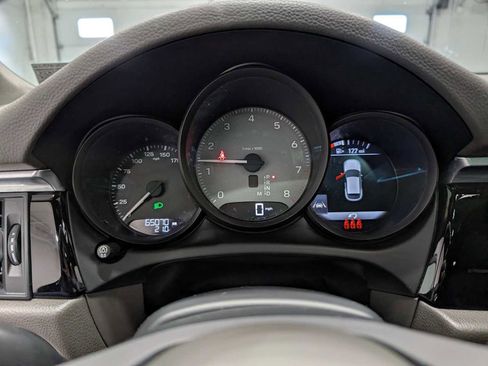 Used 2023 Porsche Macan S image 27