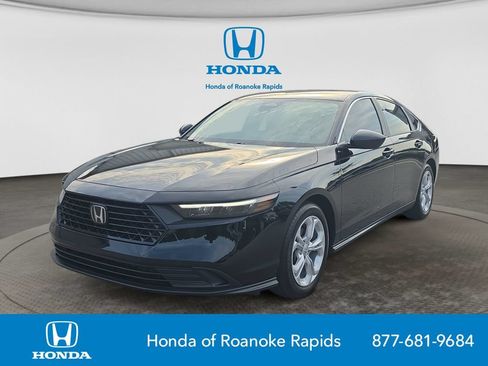 Used 2025 Honda Accord LX image 1