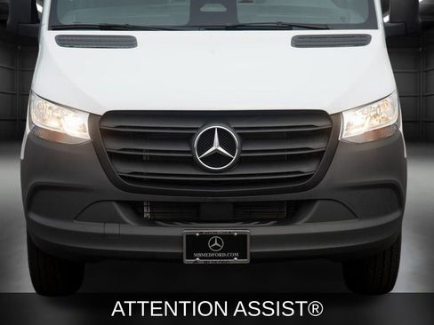 Used 2025 Mercedes-Benz Sprinter 2500 image 14