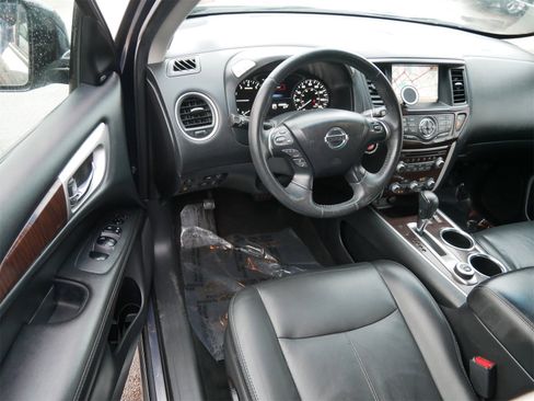Used 2015 Nissan Pathfinder SL w/ SL Premium Package image 10