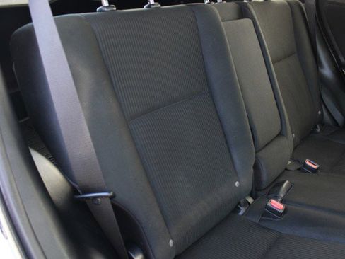 Used 2017 Toyota RAV4 LE image 15