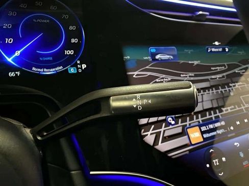 Used 2023 Mercedes-Benz EQS 580 4MATIC Sedan image 38